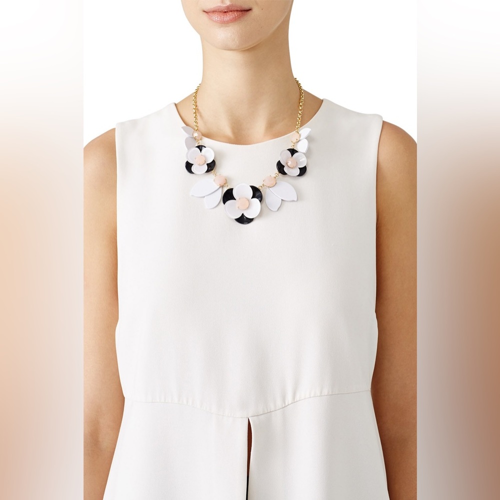 KATE SPADE “PICK A POSY” STATEMENT GOLD PLATED FLOWER NECKLACE - like new - Picture 9 of 11